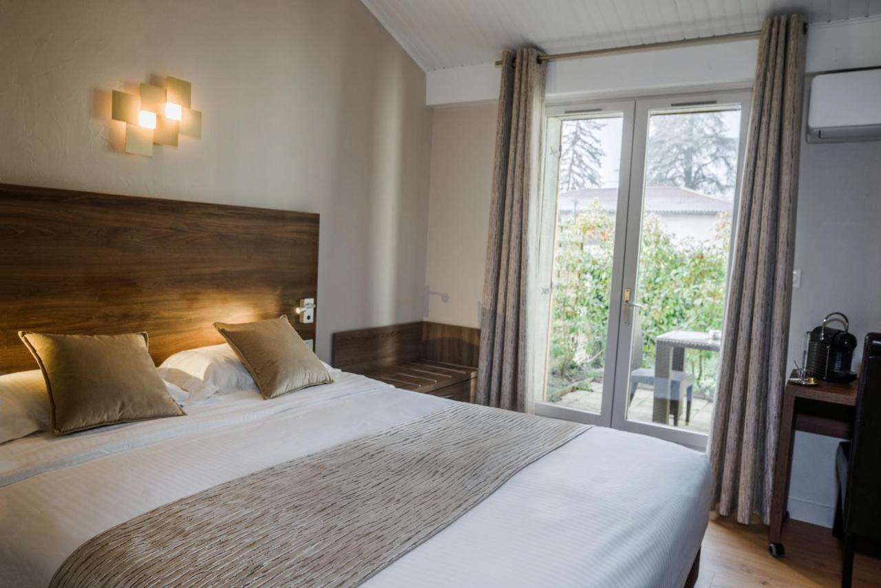 Logis Hotel Le Petit Casset La Boisse Exterior foto